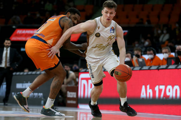 的侵略性与 的侵略性与