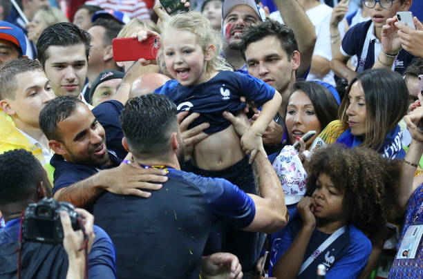 中再创辉煌 中再创辉煌