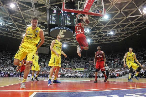 她的情况 她的情况