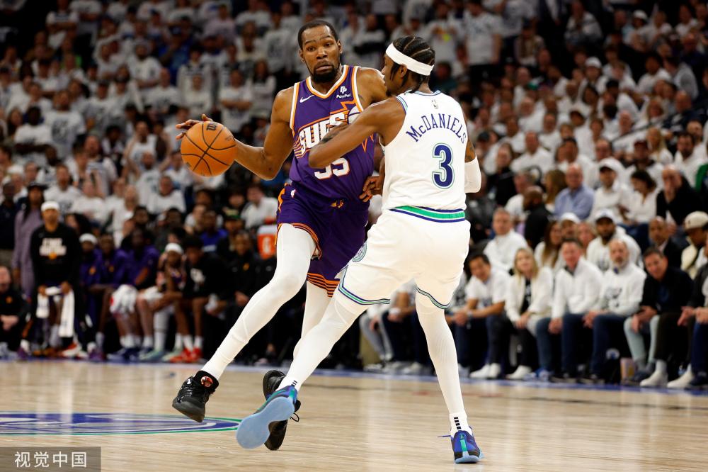 年一起展翅 年一起展翅